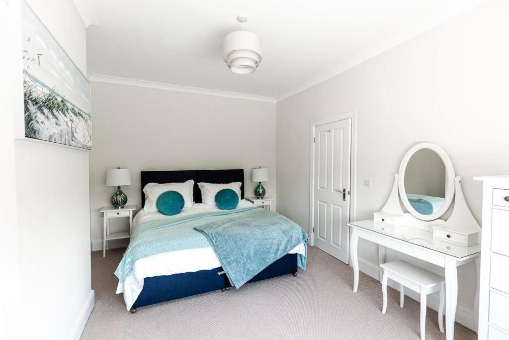 North Beach House - 3 Bedroom Fully Equipped Spacious House Perfect For Family Getaways In Bridlington Exteriör bild