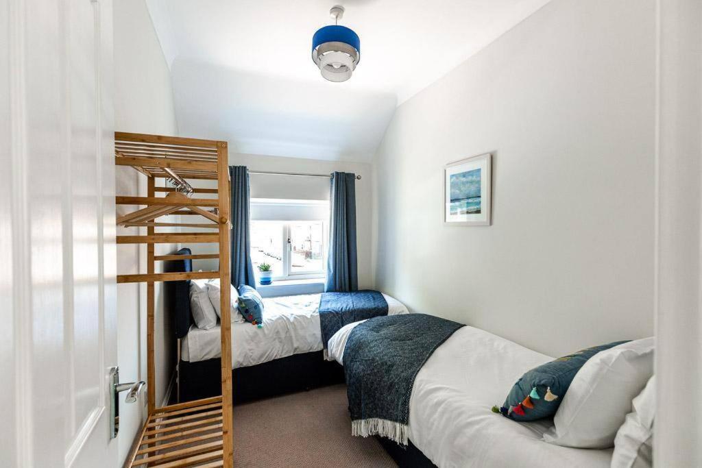 North Beach House - 3 Bedroom Fully Equipped Spacious House Perfect For Family Getaways In Bridlington Exteriör bild