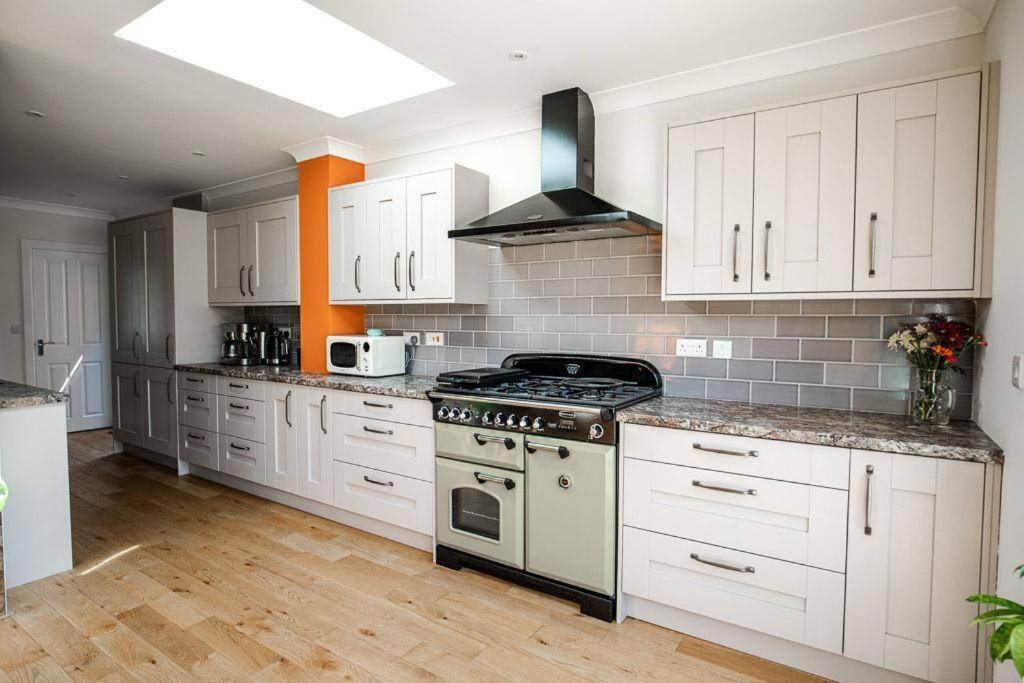 North Beach House - 3 Bedroom Fully Equipped Spacious House Perfect For Family Getaways In Bridlington Exteriör bild
