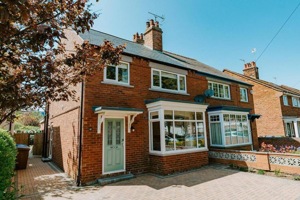 North Beach House - 3 Bedroom Fully Equipped Spacious House Perfect For Family Getaways In Bridlington Exteriör bild