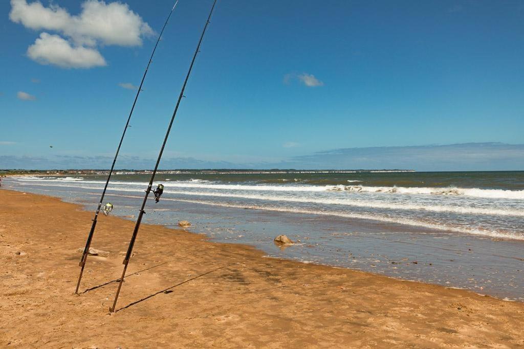 North Beach House - 3 Bedroom Fully Equipped Spacious House Perfect For Family Getaways In Bridlington Exteriör bild