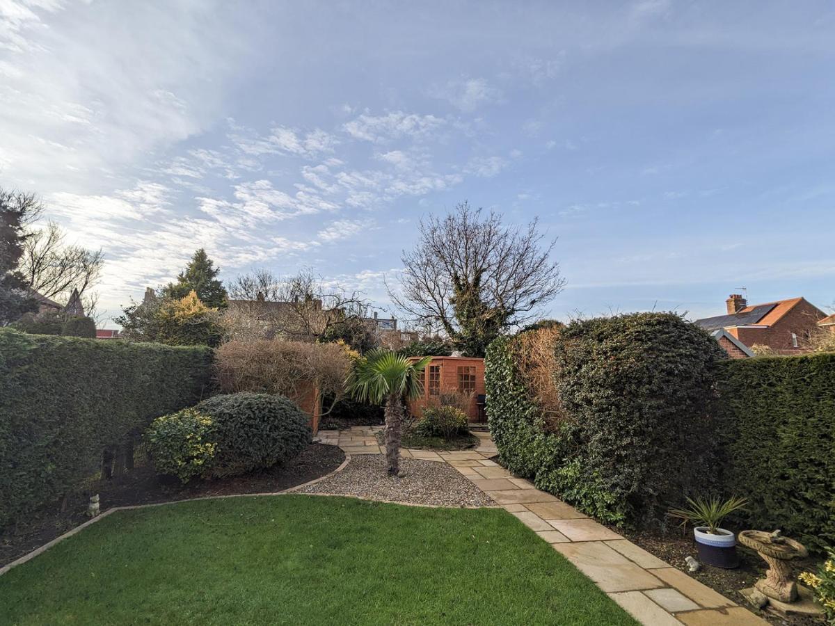 North Beach House - 3 Bedroom Fully Equipped Spacious House Perfect For Family Getaways In Bridlington Exteriör bild